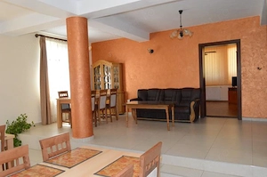 Chirie vila Sinmartin, lux ,SC-520mp,P+E+M, grill , terase , curte mare, 8 cam dep - imagine 9