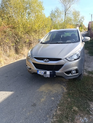  De Vânzare: Hyundai ix35 – 2.0 Diesel, Tracțiune 4x4 (AWD) – An 2011  Vând Hyundai ix35, un SUV