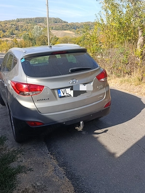  De Vânzare: Hyundai ix35 – 2.0 Diesel, Tracțiune 4x4 (AWD) – An 2011  Vând Hyundai ix35, un SUV - imagine 5