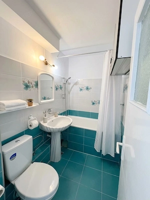 Apartament cu 2 camere, situat în zona ultracentrală a orașului Piatra-Neamț - imagine 6