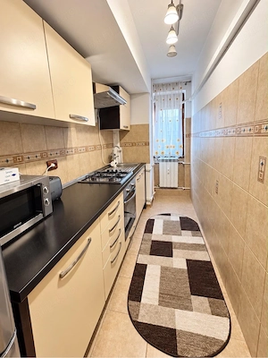 Apartament regim hotelier zona centrala - imagine 4