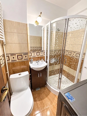 Apartament regim hotelier zona centrala - imagine 7