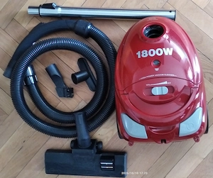 Vând aspirator Daewoo