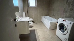 Apartament spațios - zonă rezidențială - imagine 3