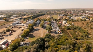 2 hale suprafață 1000mp utili  + 8400 mp teren - imagine 4