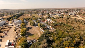 2 hale suprafață 1000mp utili  + 8400 mp teren - imagine 3