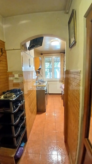 Apartament spațios cu trei camere la parter în zonă centrală! - imagine 8