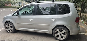 Volkswagen Touran Diesel, 140 CP, 7 locuri, facelift 2012 - imagine 5