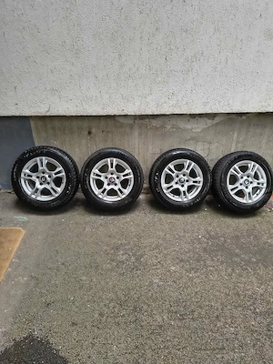 Vând roți 195/65/15,5x114,3,Megane 3