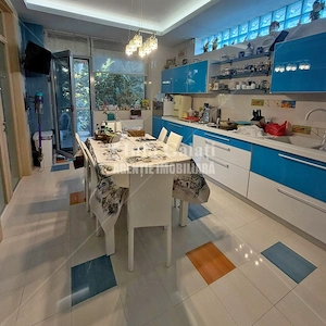 | Resedinta premium 475 mp | Teren 652 mp | Str. Mihai Eminescu, Galati | - imagine 8