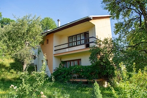 Casă de vânzare la munte in centrul oraşul  Sângeorz-Băi - imagine 2