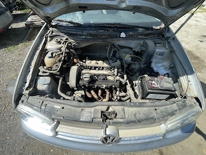 Dezmembrez Volkswagen Golf 4 Variant 1.6 16v BCB an 2002 - imagine 7
