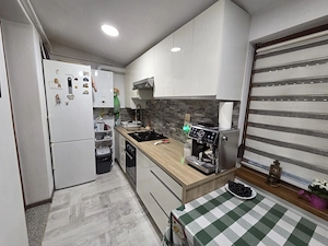 Apartament cu 2 camere, renovat modern, cu terasă de 18 mp   gata de mutare! - imagine 9