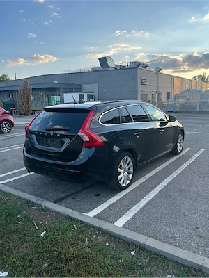 Vând volvo v60 2015 - imagine 2