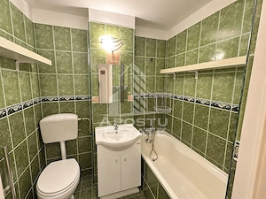Apartament cu 3 camere, semidecomandat, zona Sagului - imagine 8