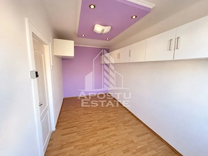 Apartament cu 3 camere, semidecomandat, zona Sagului - imagine 4