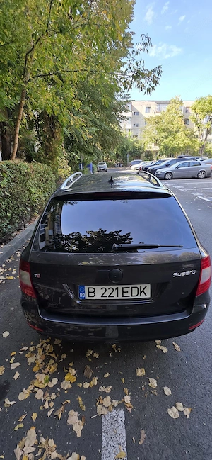 Se vinde Skoda Superb 2011 - imagine 4