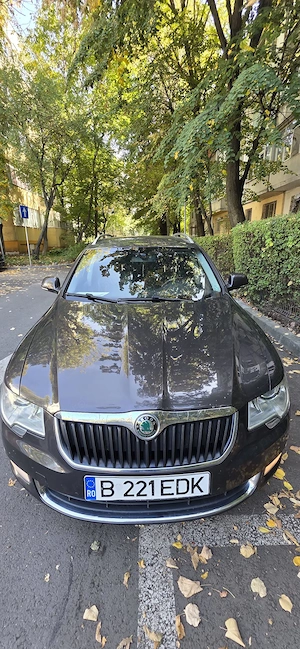 Se vinde Skoda Superb 2011 - imagine 3