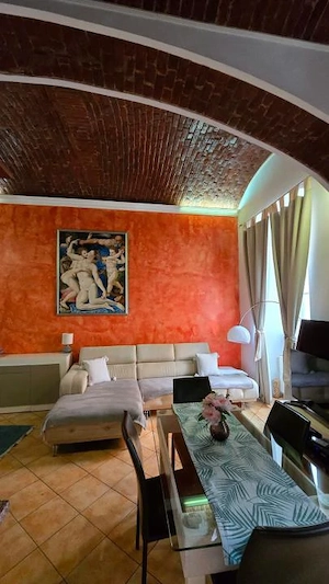 Apartament et 1 -56 mp-Cladire istorica-Parcare in curte-Piata Libertatii - imagine 2