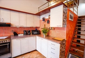 Apartament et 1 -56 mp-Cladire istorica-Parcare in curte-Piata Libertatii - imagine 3