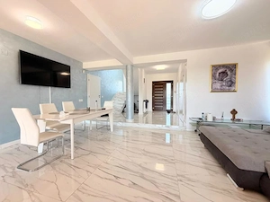 Casa Individuala mobilata cu 5 camere + terasa 75mp - Mosnita Noua - imagine 2