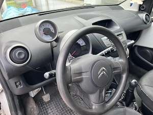 Citroen C1 an 2013, benzină, climă manuala - imagine 7