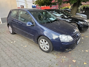 Golf 5 1.9 TDI 2006 2 usi.