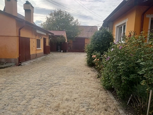 Casa 3 camere , 1850 mp - imagine 12