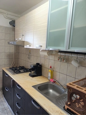 Proprietar - Inchiriez apartament 2 camere decomandat - imagine 3