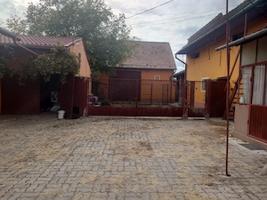 Casa 3 camere , 1850 mp - imagine 11