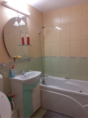 Proprietar - Inchiriez apartament 2 camere decomandat