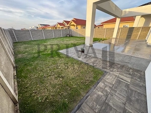 Duplex 5 camere, despărțit prin perete dublu, garaj. Dumbrăvița - imagine 9