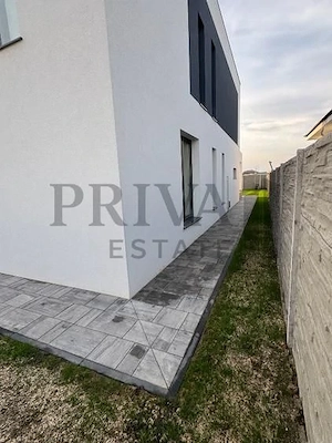 Duplex 5 camere, despărțit prin perete dublu, garaj. Dumbrăvița - imagine 7