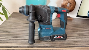 Rotopercutor si autofiletanta