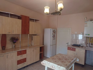 Casa 3 camere , 1850 mp - imagine 13