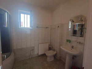Casa 3 camere , 1850 mp - imagine 9