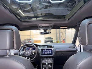Vând vw tiguan r line 2019 (achizitionata o km uae) - imagine 2