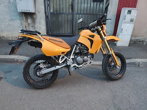 Vand motocicleta Hyosung 125 Supermoto 