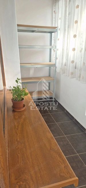 Apartament 3 camere de închiriat, pozitie excelenta, situat central - imagine 9