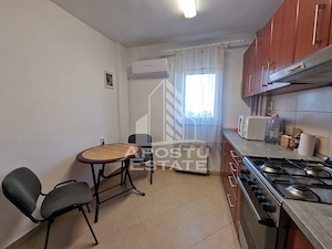 Apartament cu 2 camere de în, etaj intermediar,  zona Circumvalatiunii - imagine 6