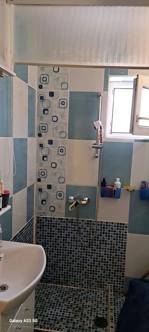 Apartament 3 camere decomandate Loc Predeal - imagine 6