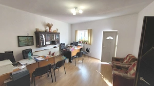 Casa individuala si curte de 480 mp zona Piata Cluj - imagine 2