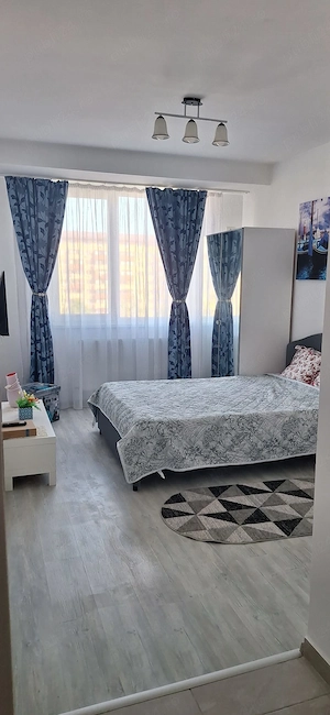 Garsonieră de închiriat 