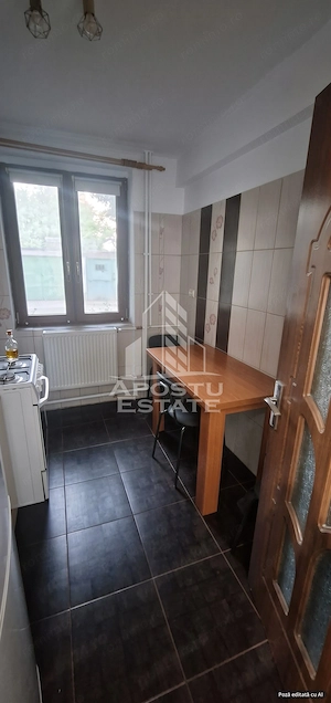 Apartament 3 camere de închiriat, pozitie excelenta, situat central - imagine 7