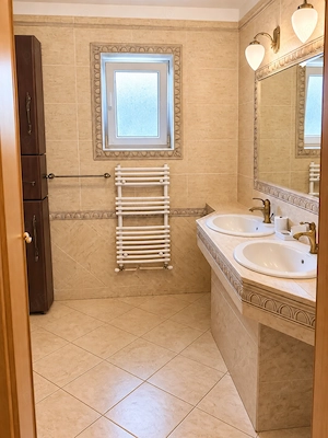 Apartament exclusivist 86 mp, 3 camere, 2 băi, 2 balcoane - imagine 8