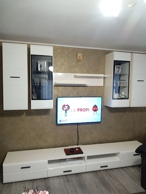 Mobila living in stare foarte bună 