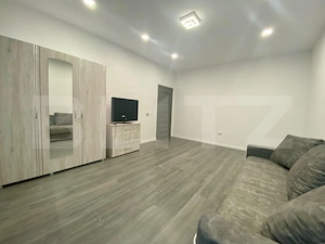 Garsoniera mobilat modern, decomandata, boxa, 43mp, zona strazii Maramuresului