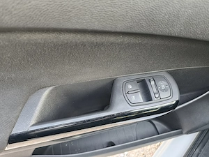 Vând Opel Corsa 1.2 benzină (1229 cm3) - imagine 7