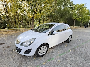 Vând Opel Corsa 1.2 benzină (1229 cm3)