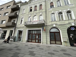 Vand apart.2 cam.ultracentral,Revolutiei,vis-a-vis de hotel  Continental.et.1 2, st.80 mp. - imagine 2